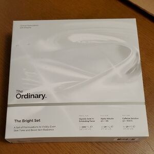 The Ordinary White Brightening Set